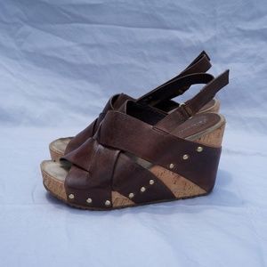 Antelope Double Strap Leather Wedges in Coffee